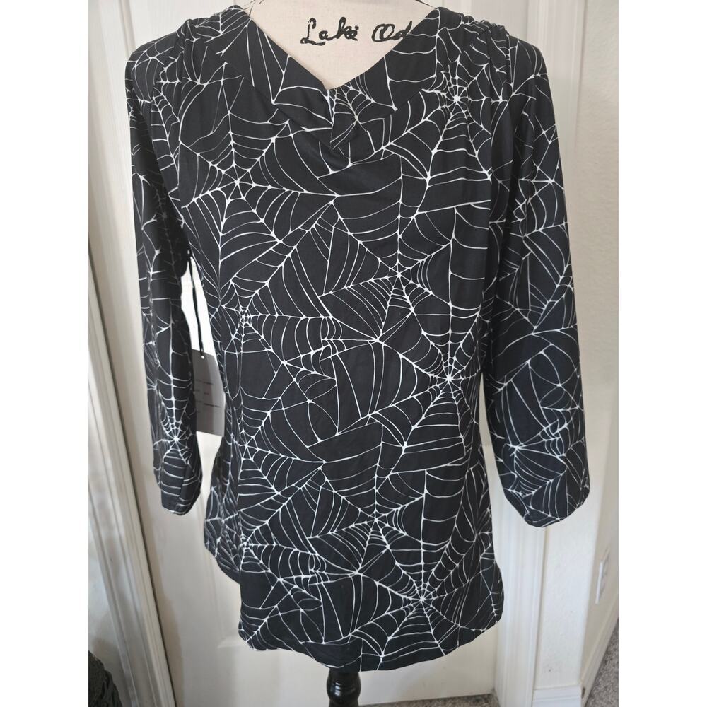 Unique Vintage Spiderweb Top Size XL NWT